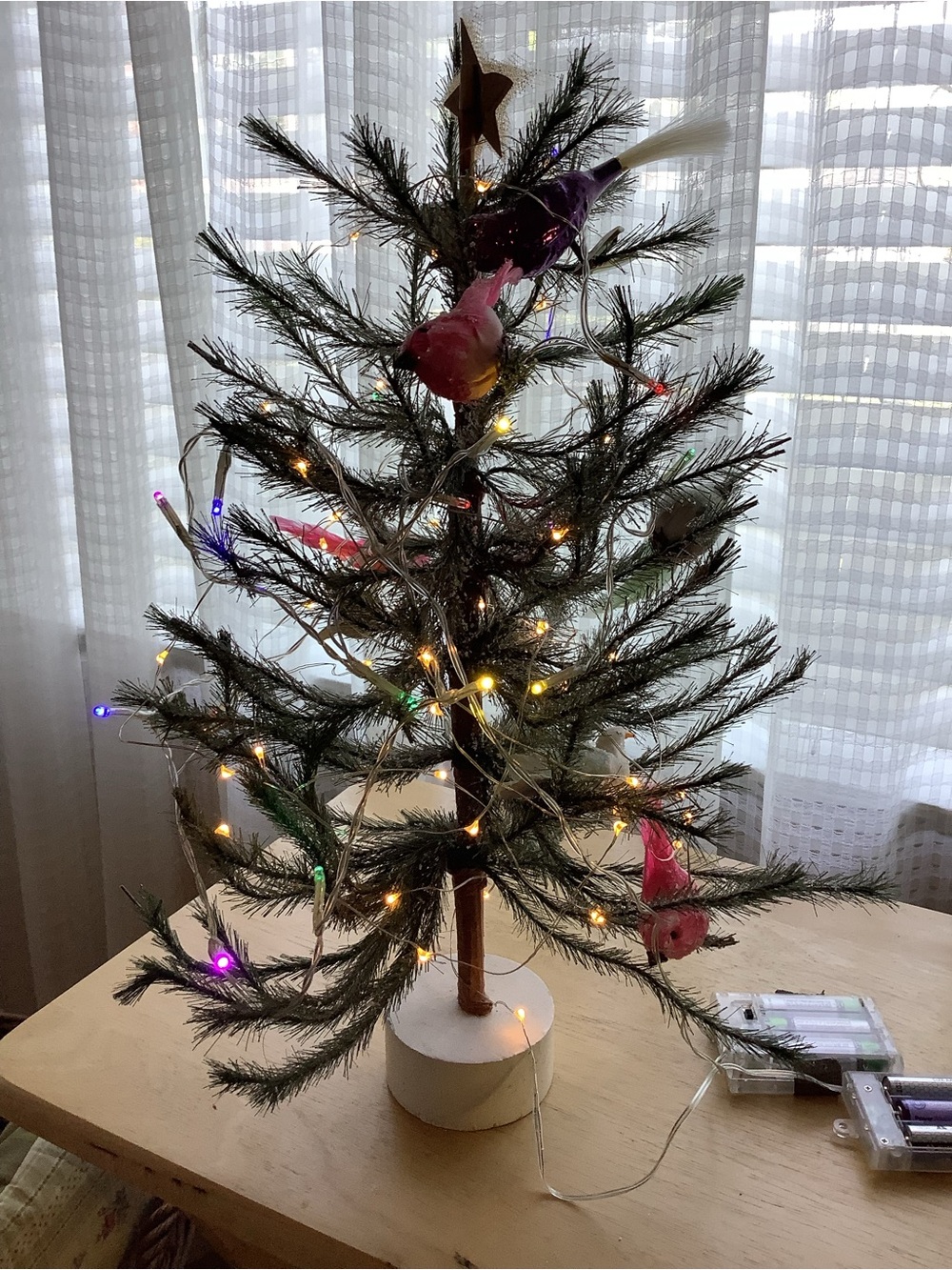 Feather tree..vintage..with lights and 9 birds..